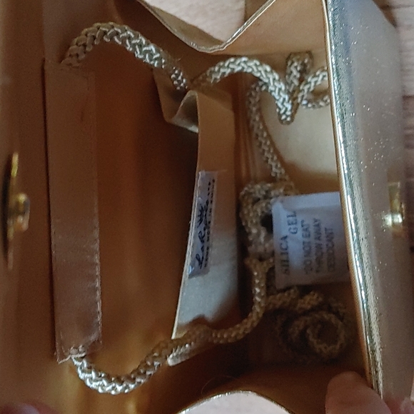 La Regale Mini Gold Handbag - Picture 6 of 14